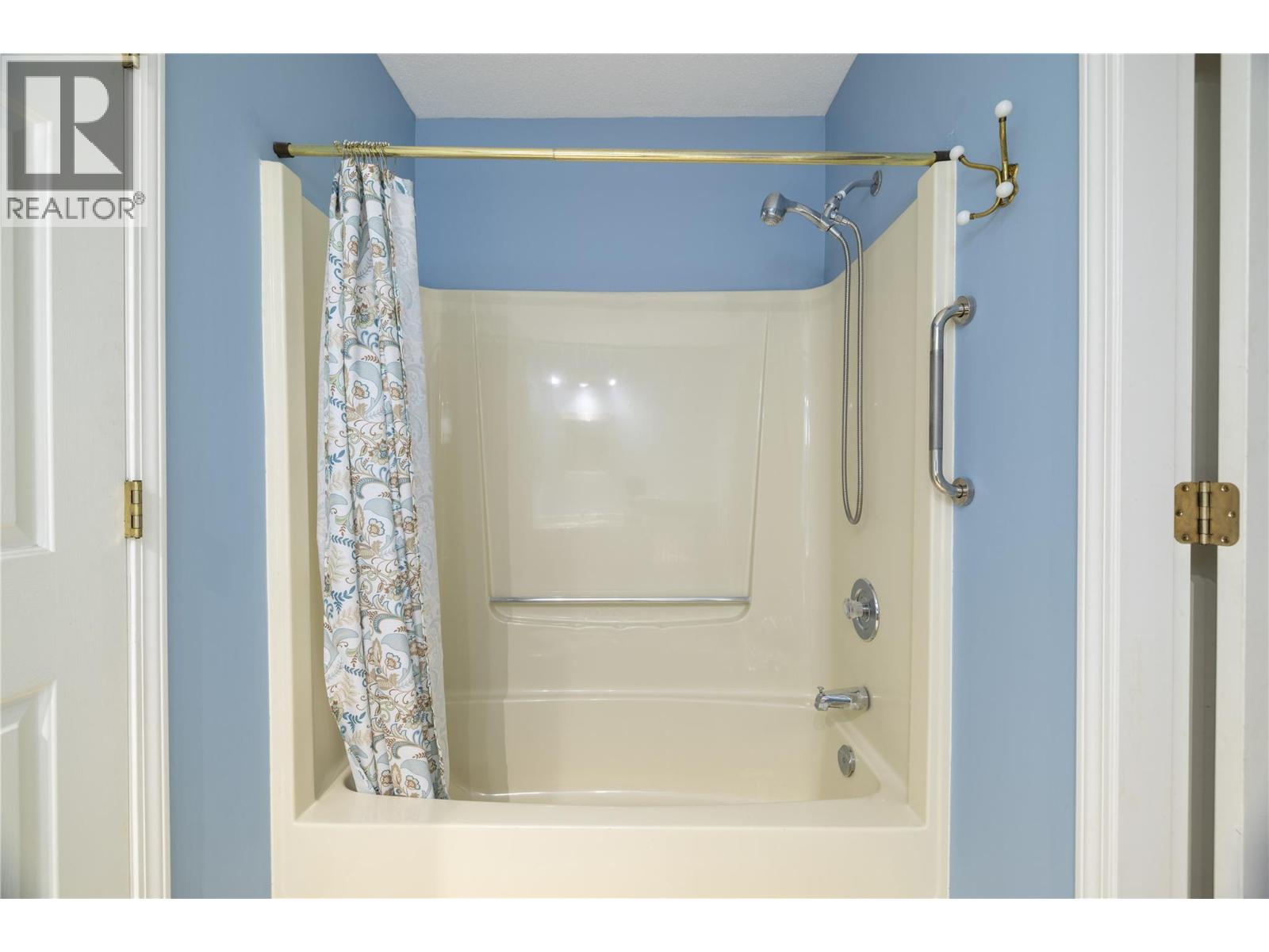 3900 27 Avenue Unit# 2, Vernon