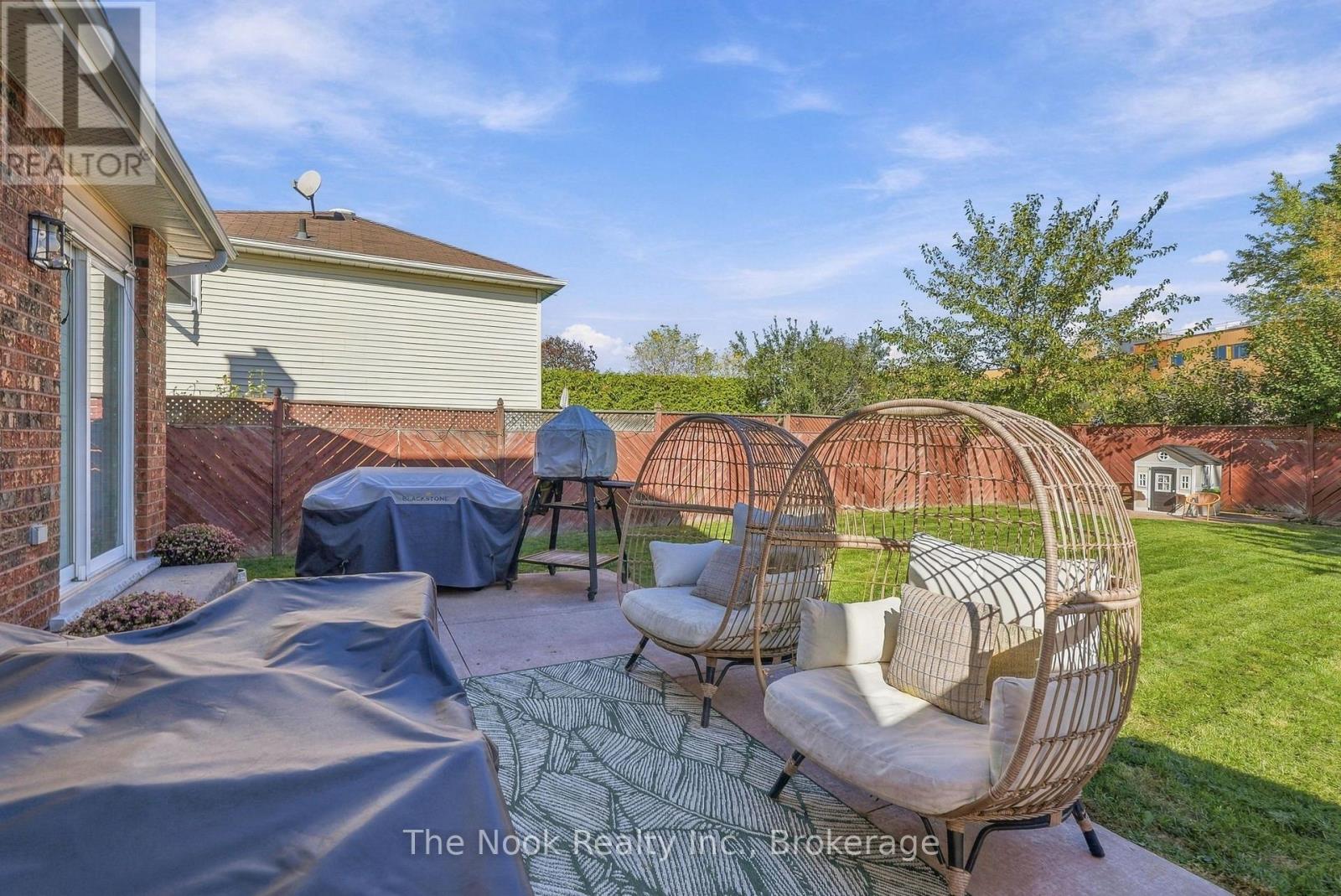19 Sandringham Drive, Clarington, ON photo 29