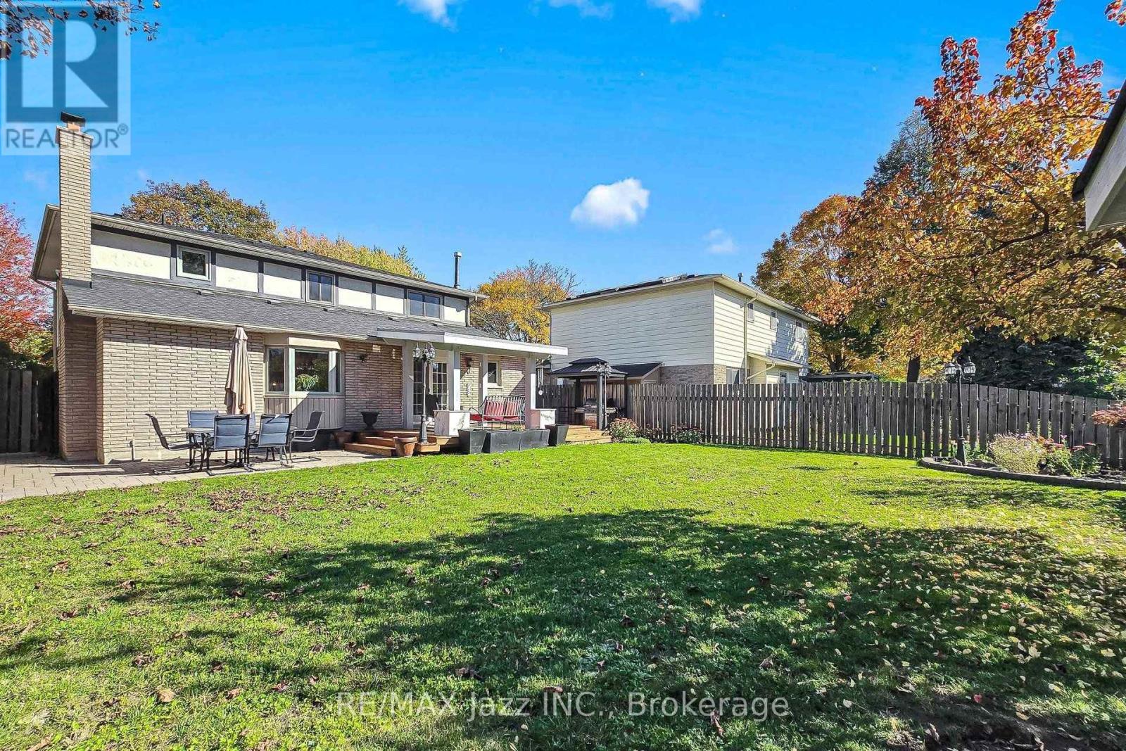 10 Trinity Crescent, Whitby, ON photo 50