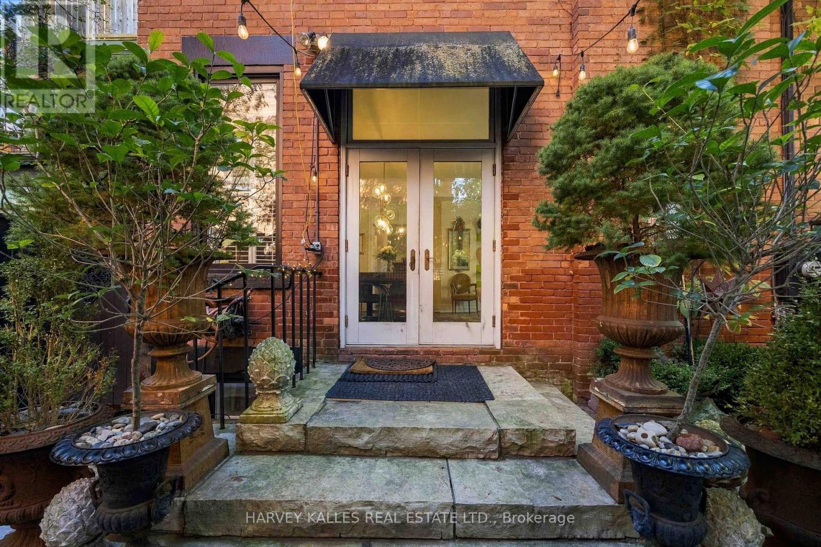 489 Ontario Street, Toronto, ON photo 27