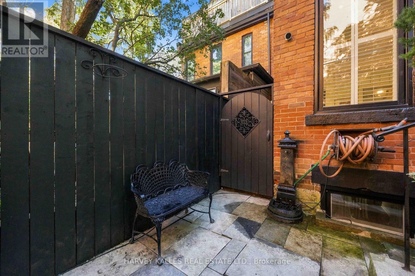 489 Ontario Street, Toronto, ON photo 28
