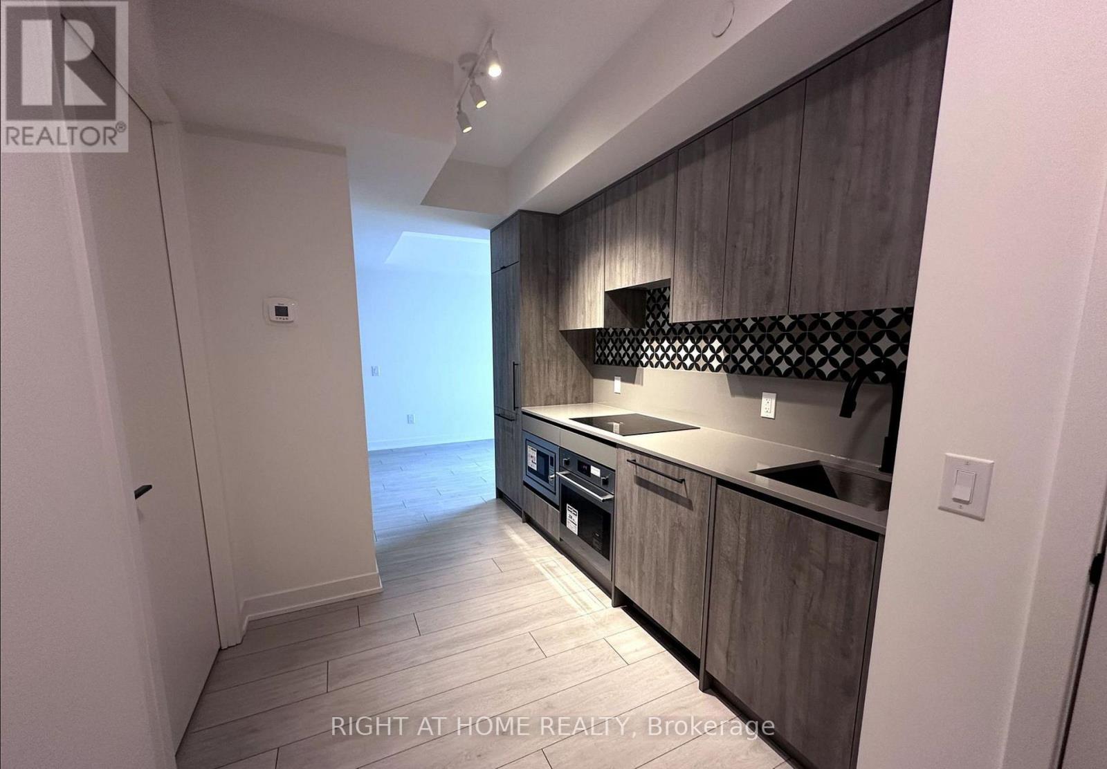 301 - 5 LAKEVIEW AVENUE, Toronto (Trinity-Bellwoods) — photo 9