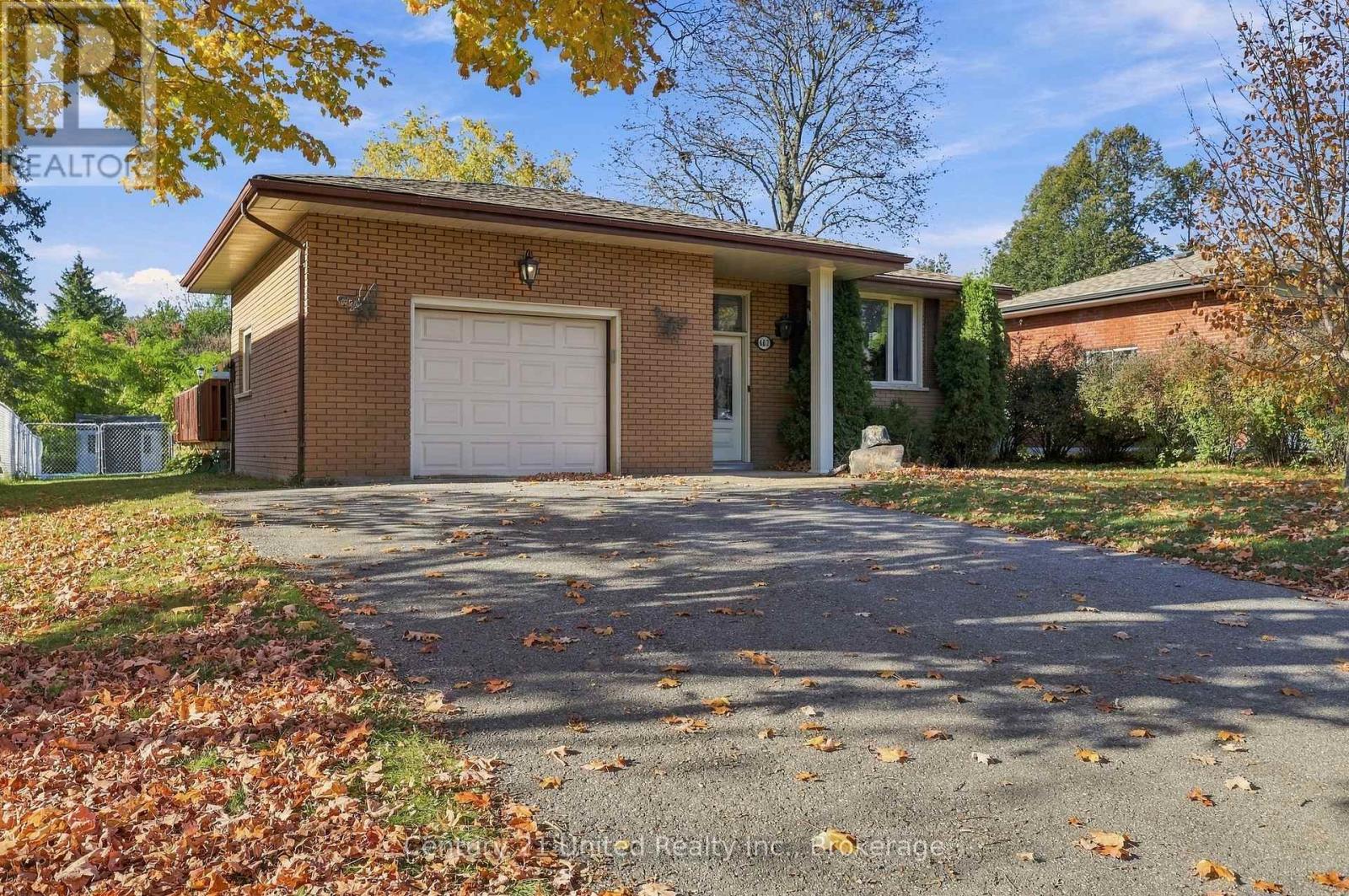 807 Highland Court, Peterborough, ON photo 2