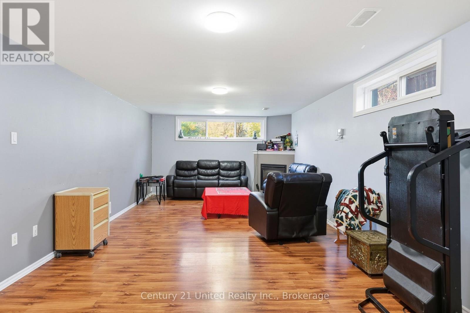 807 Highland Court, Peterborough, ON photo 28