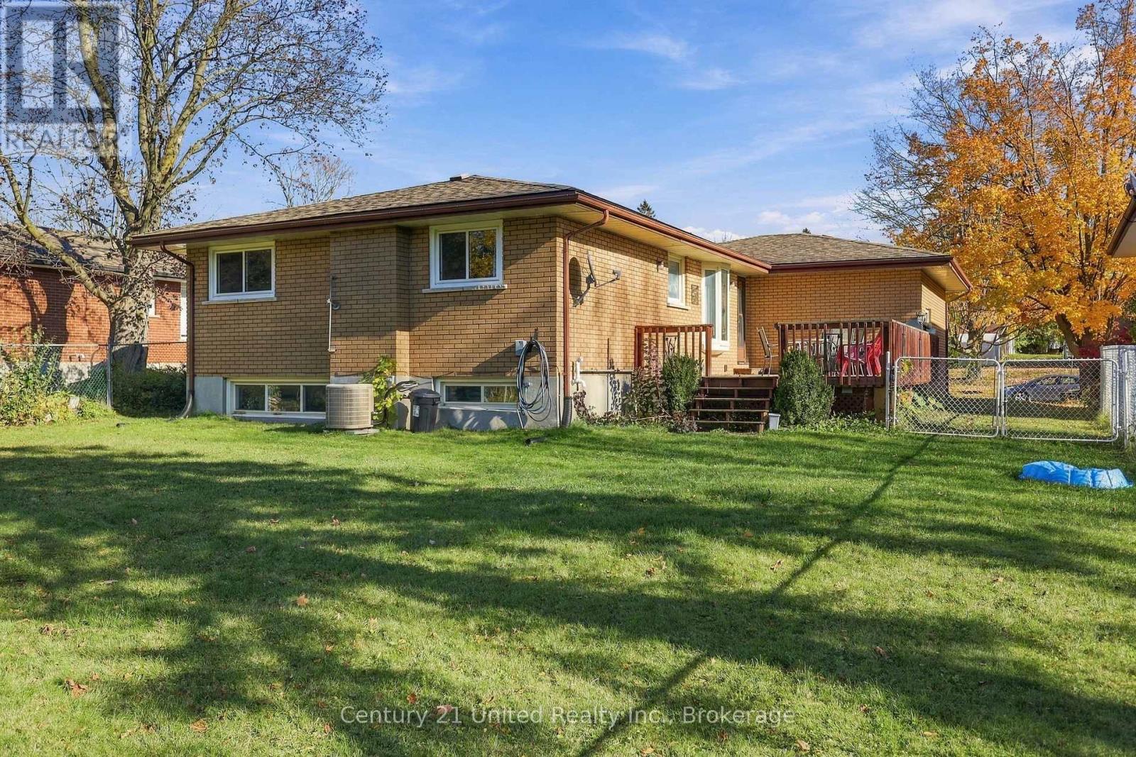 807 Highland Court, Peterborough, ON photo 38