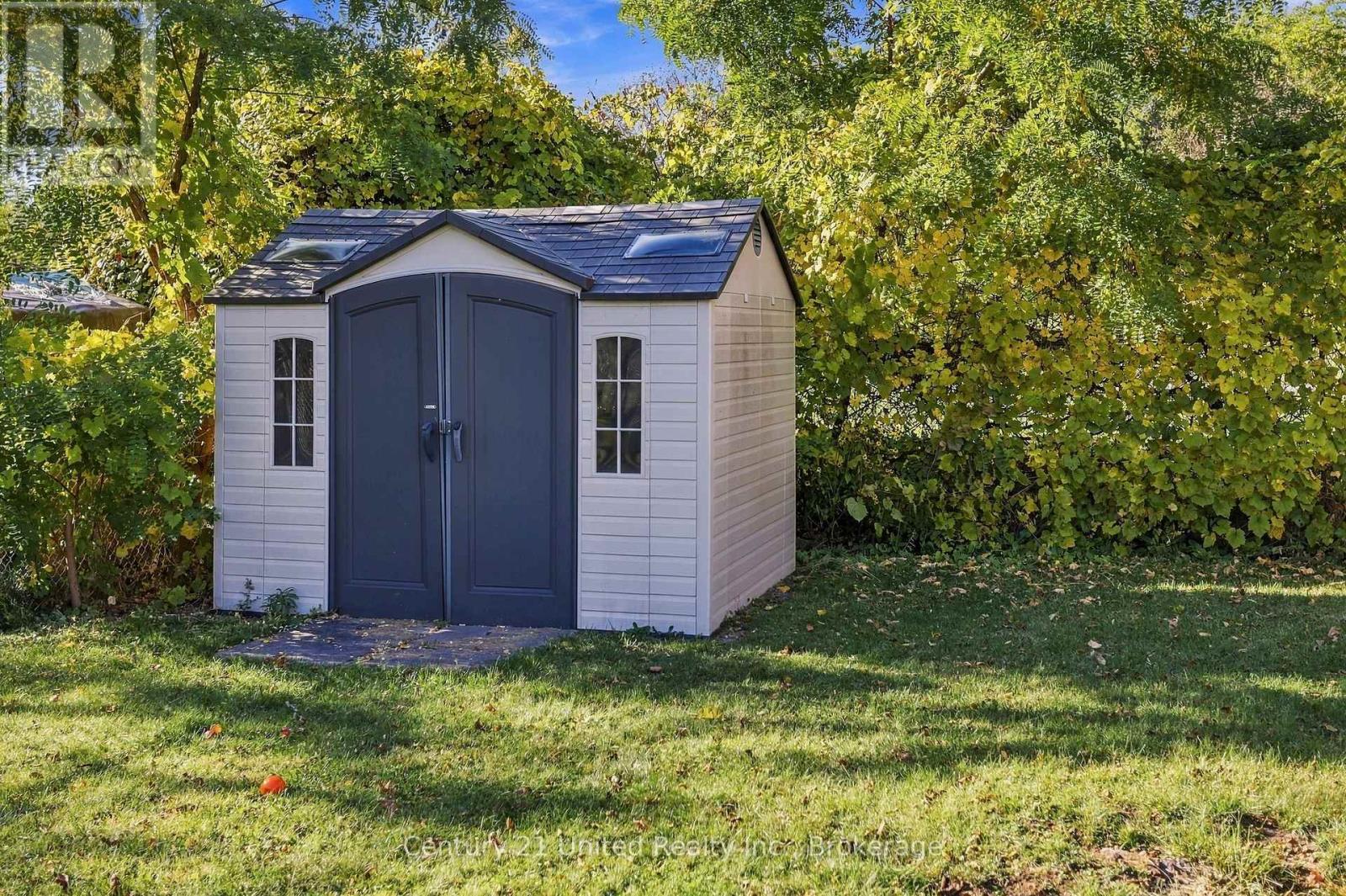 807 Highland Court, Peterborough, ON photo 40
