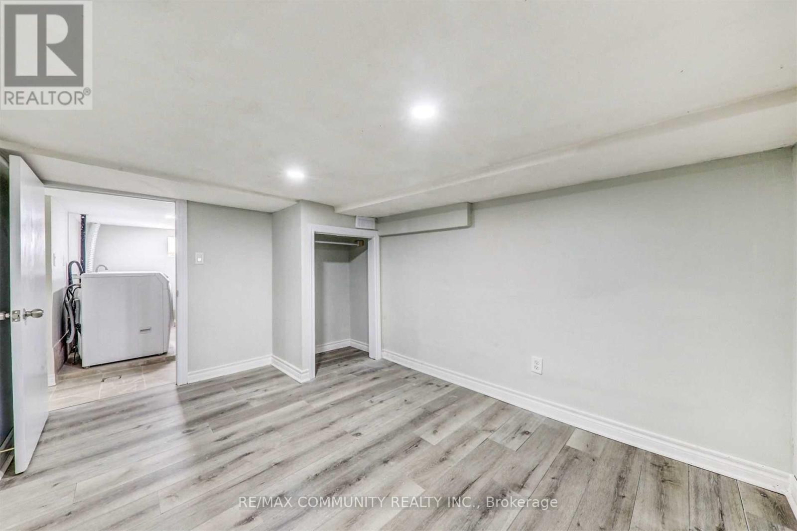 70 COLBORNE STREET W - 21