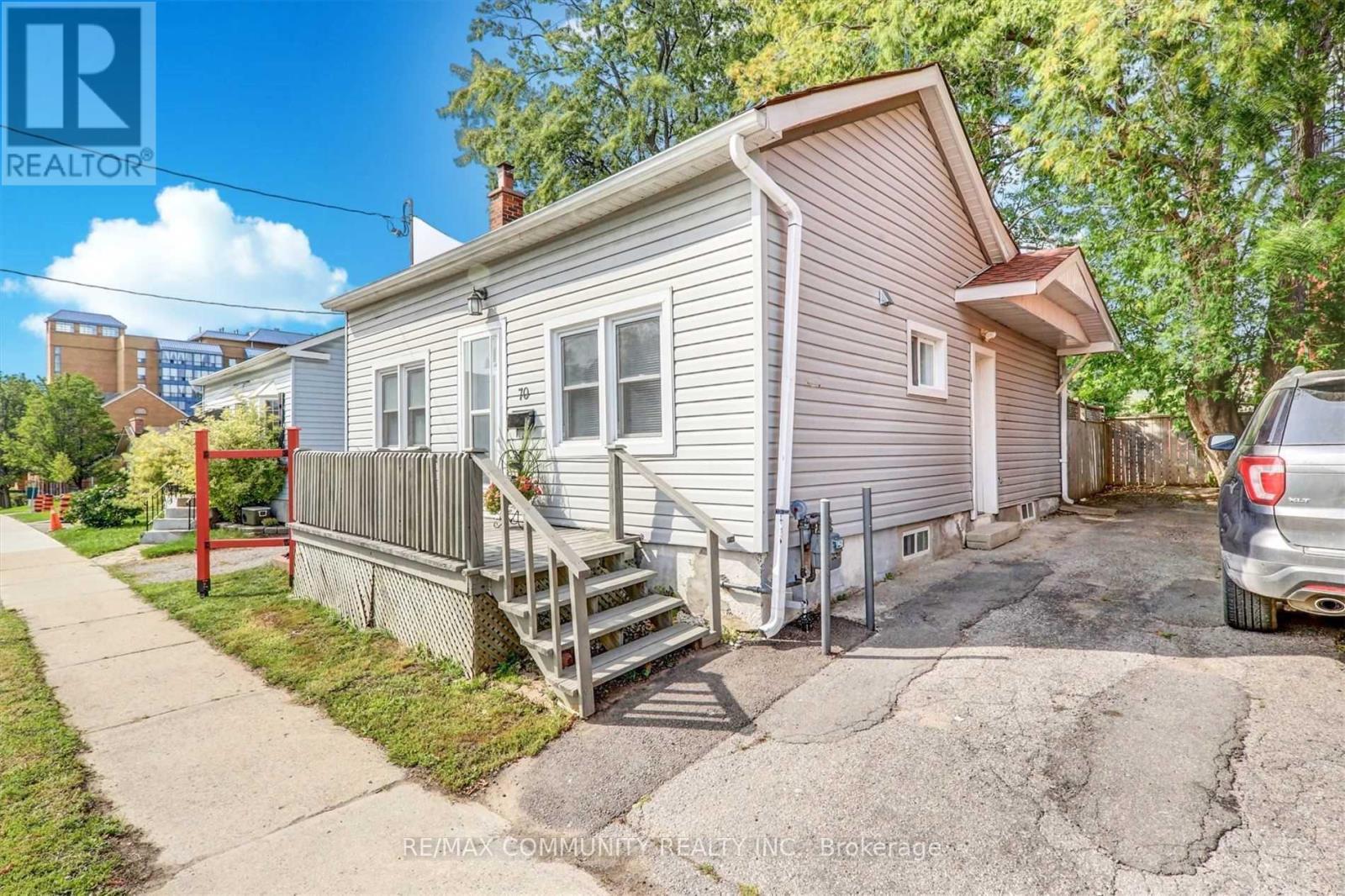 70 COLBORNE STREET W - 3