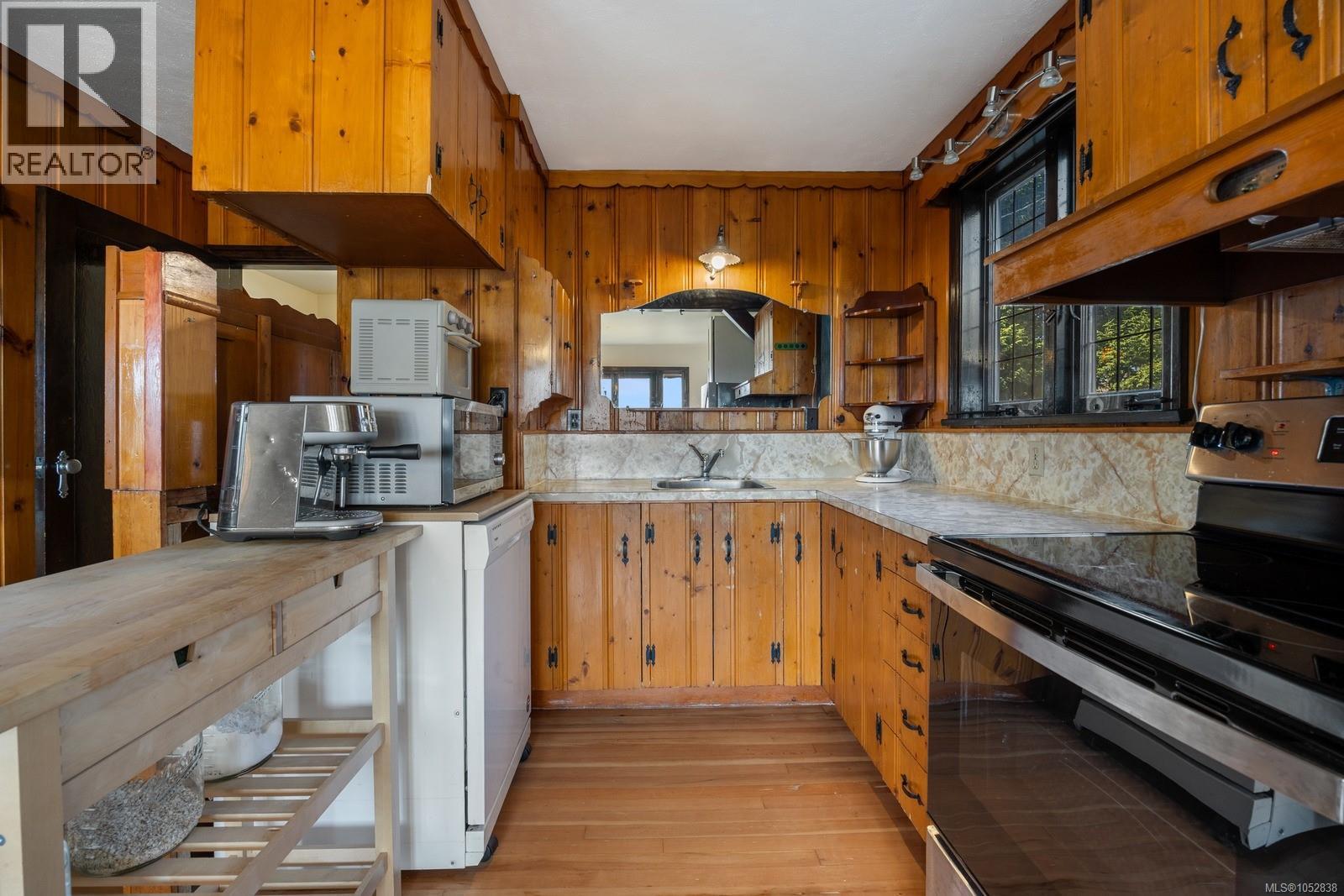  5904 Old East Road, Saanich