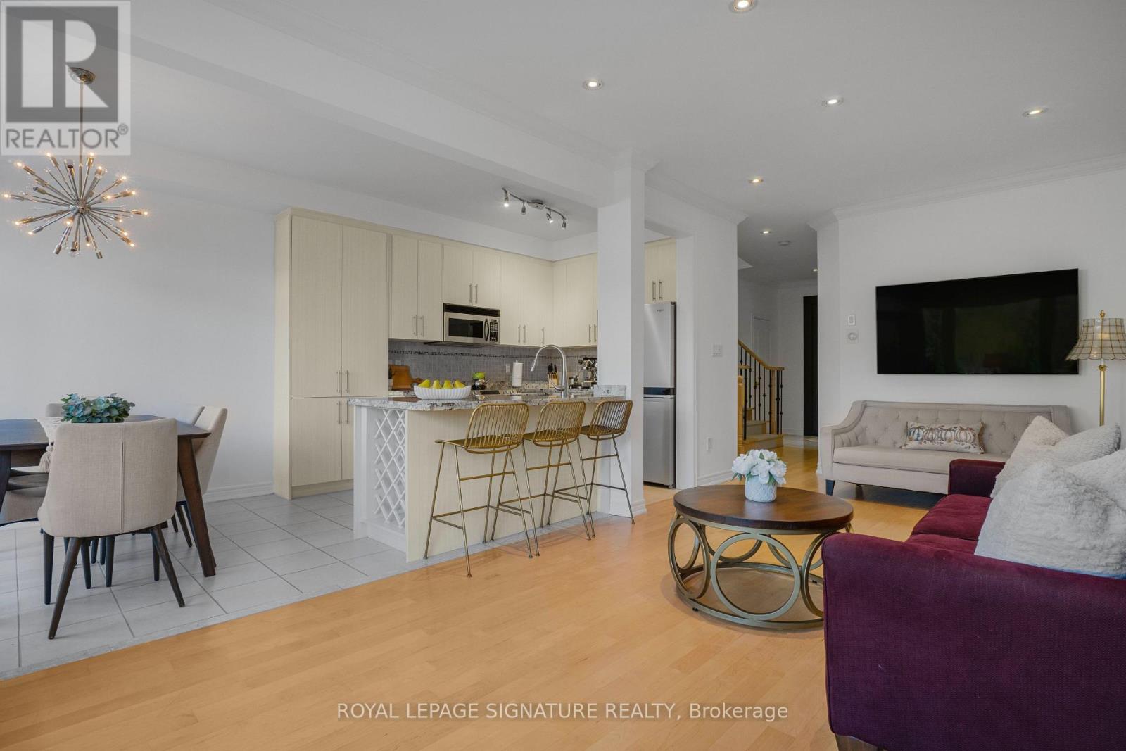 82 Loire Valley Avenue, Vaughan, ON photo 3