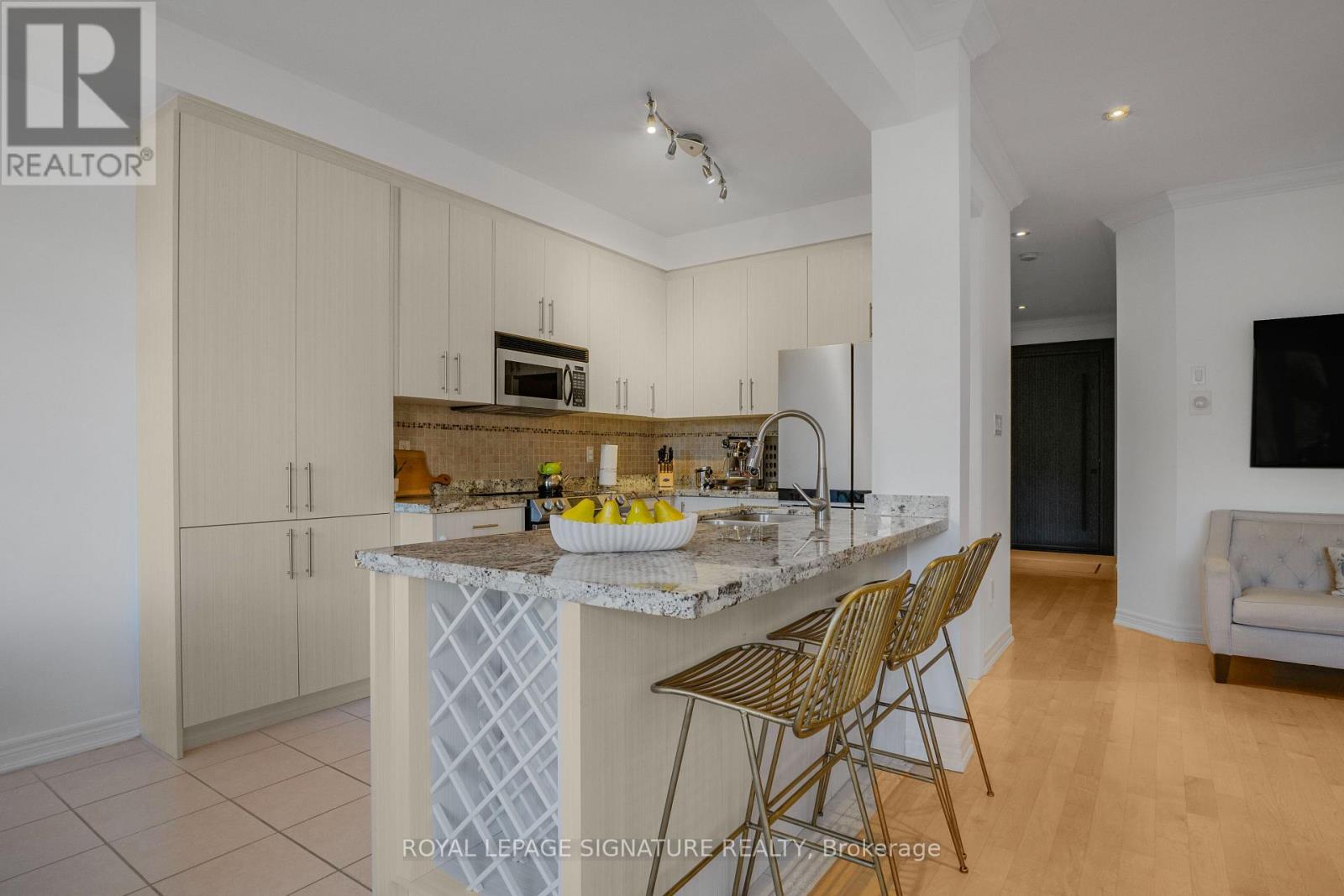 82 Loire Valley Avenue, Vaughan, ON photo 7