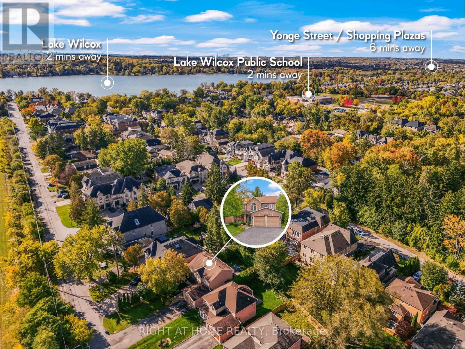 212 Olde Bayview Avenue, Richmond Hill, ON photo 2