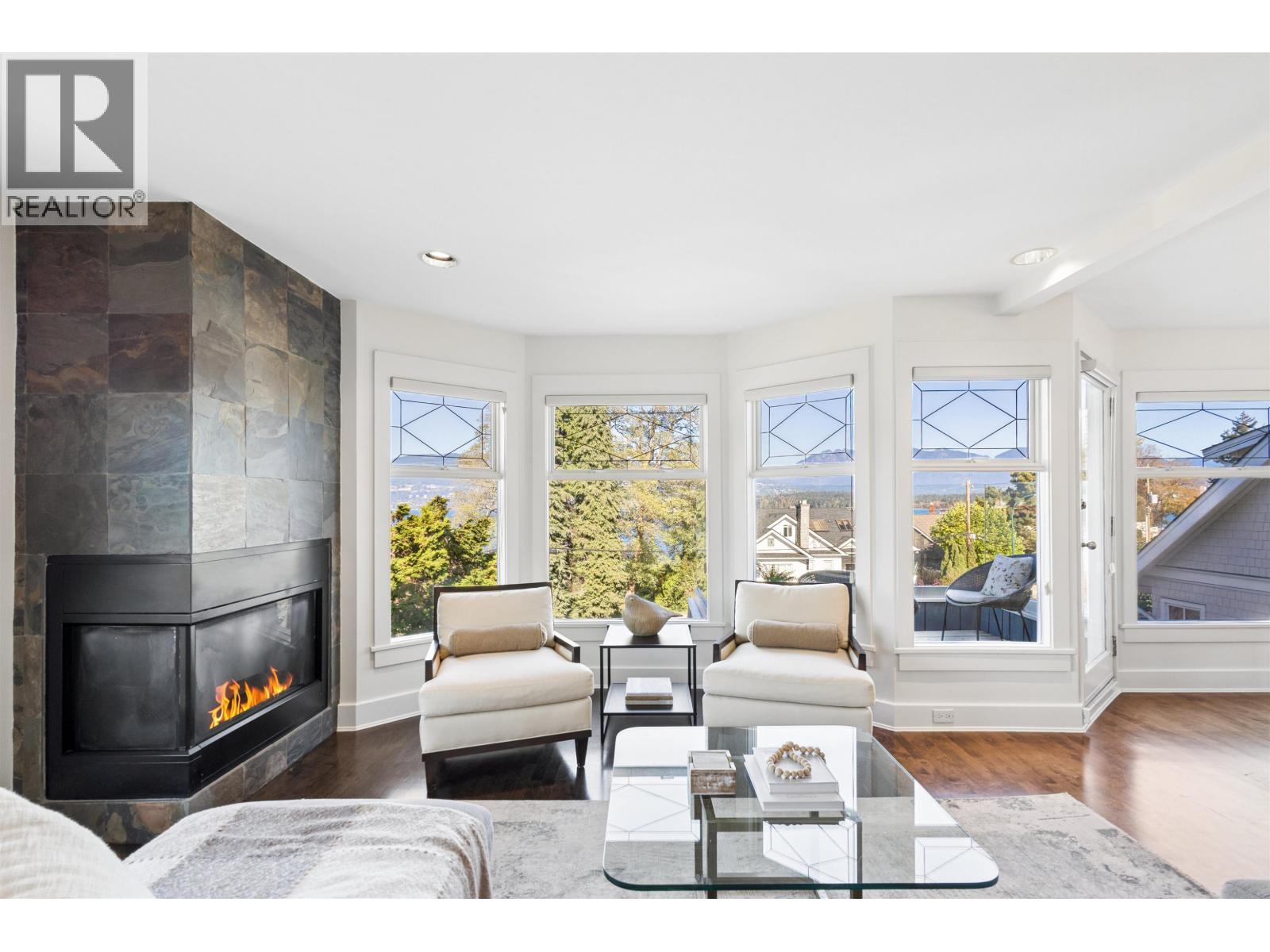 Photo of 2697 YORK AVENUE 3