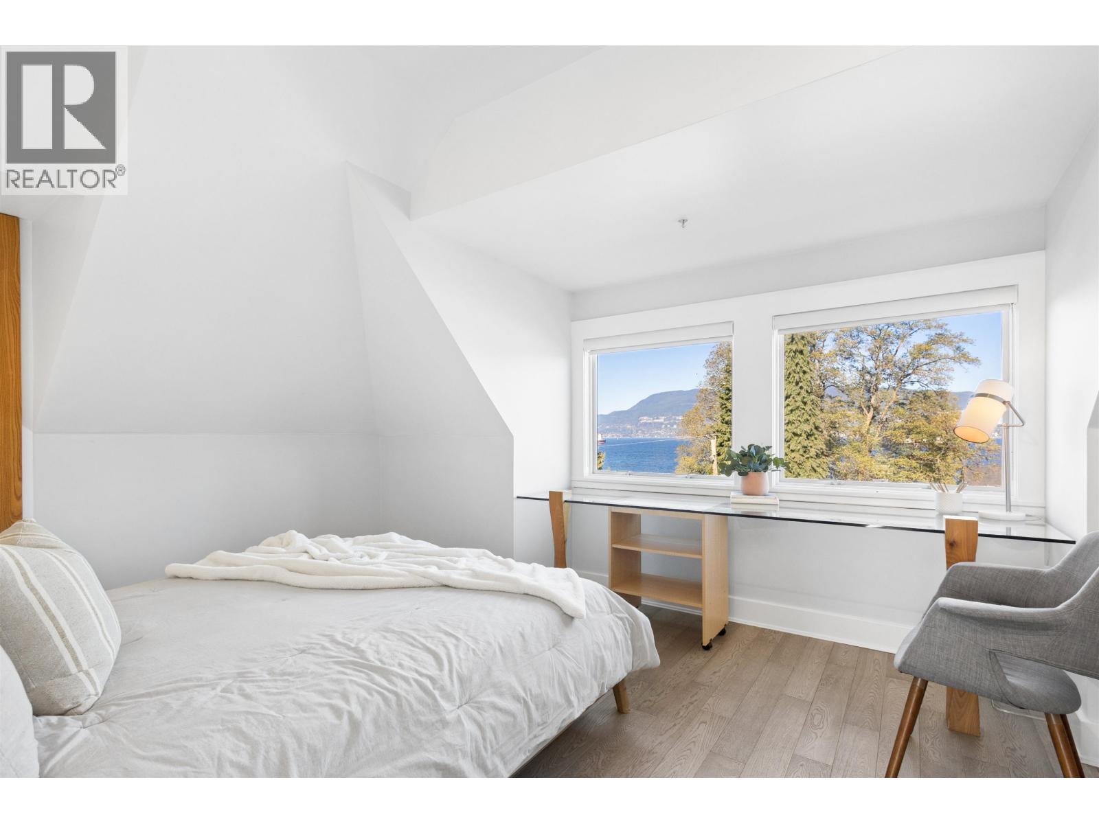 Photo of 2697 YORK AVENUE 30