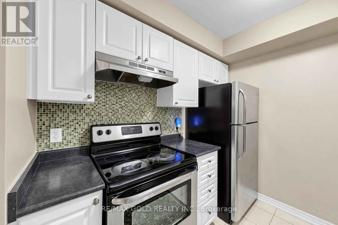 9 - 57 FERNDALE DRIVE S, Barrie (Ardagh) — photo 9