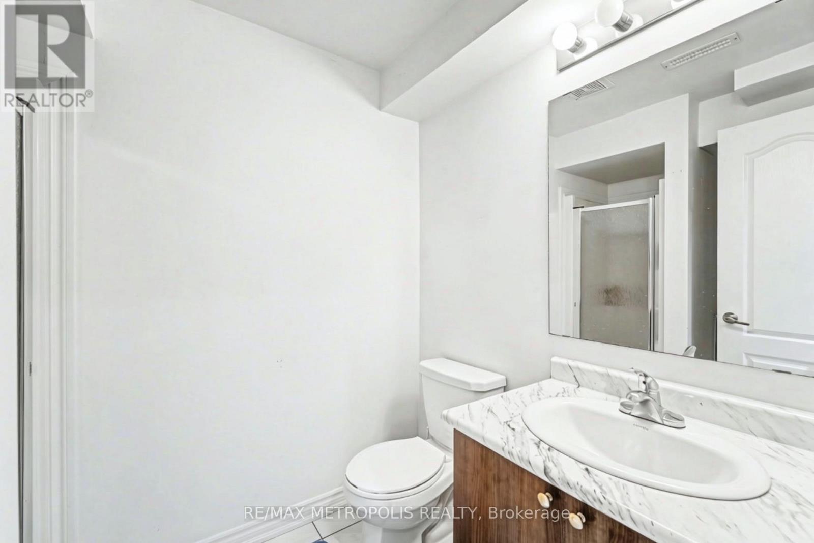 57- 25 Southwoods Crescent, Barrie, ON photo 11