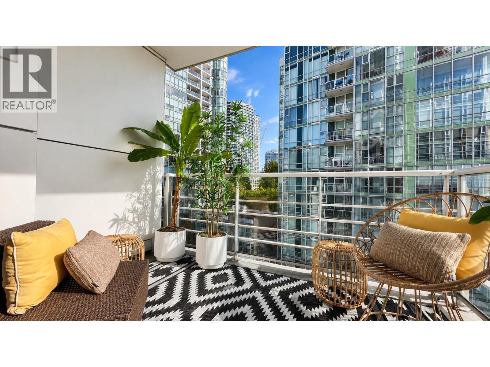 Photo of 701 1111 MARINASIDE CRESCENT 17