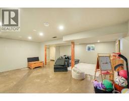 817 4 Street Ne, Calgary, AB T2E0J9 Photo 28