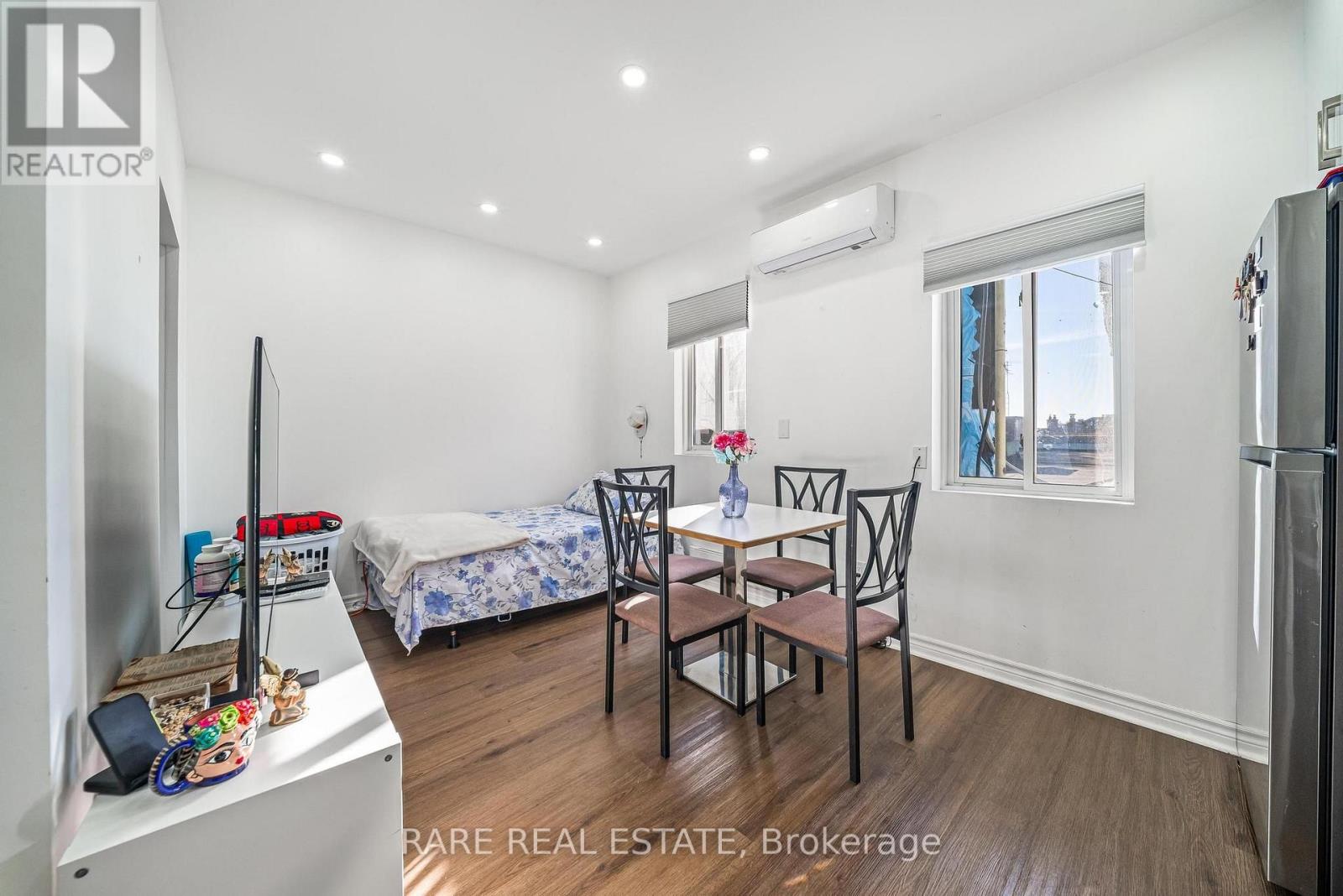 4 - 167 DYNEVOR ROAD, Toronto (Caledonia-Fairbank) — photo 2