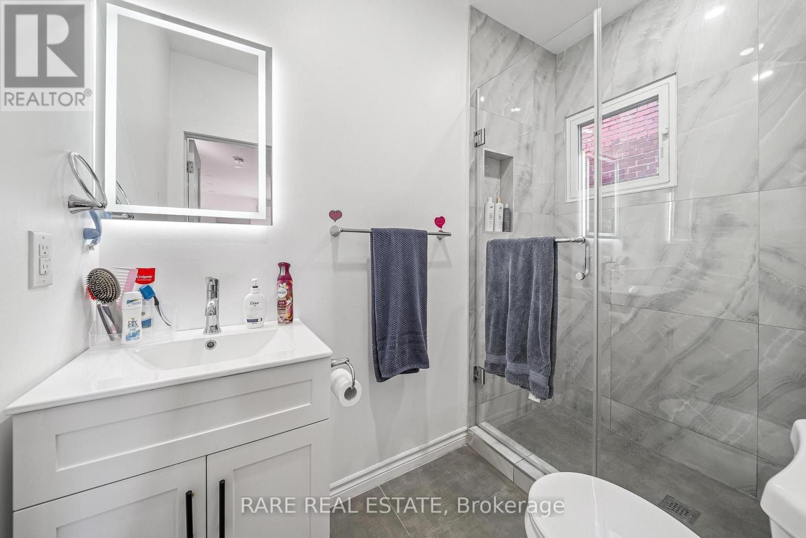 4 - 167 DYNEVOR ROAD, Toronto (Caledonia-Fairbank) — photo 9