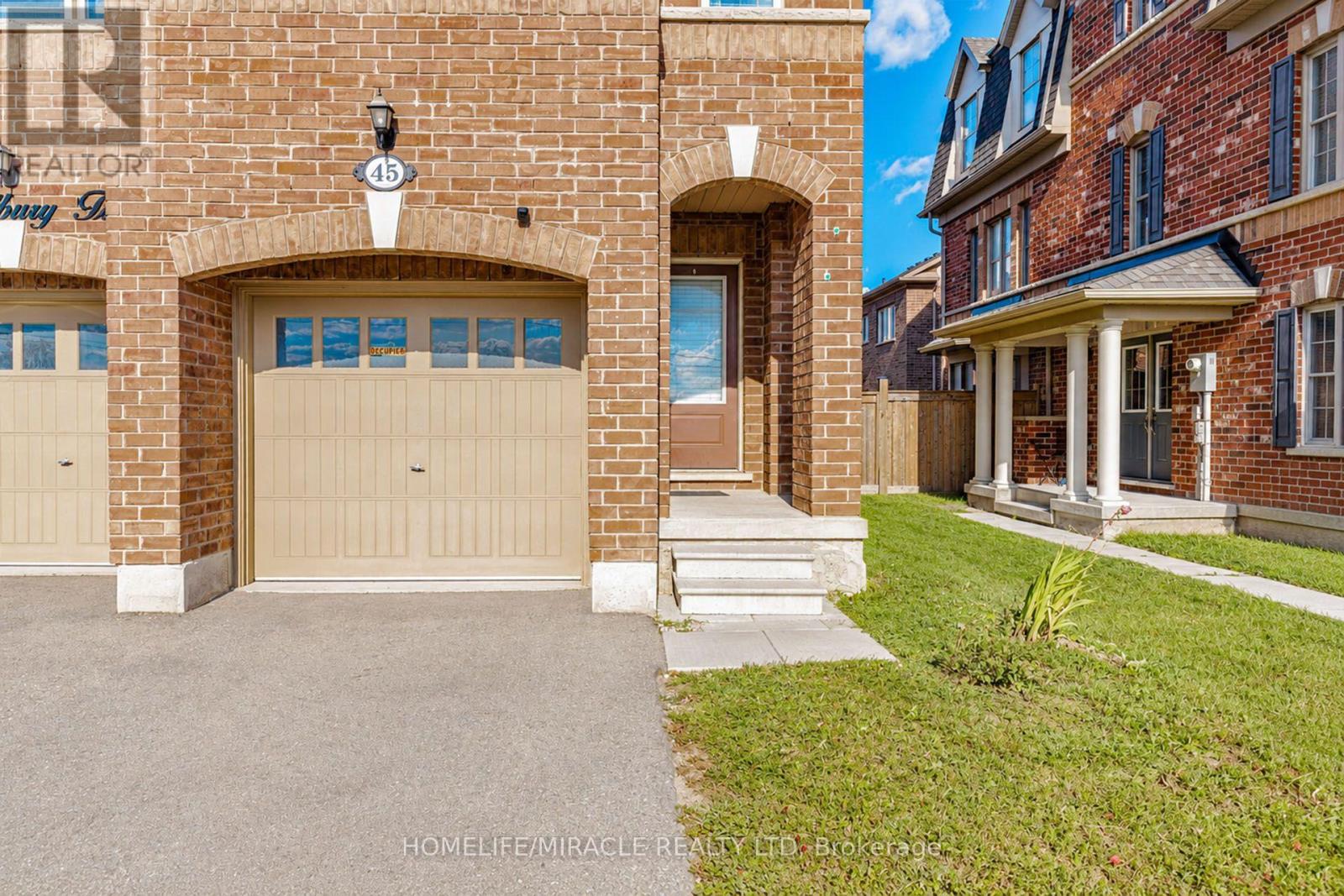 45 Padbury Trail, Brampton, ON photo 3
