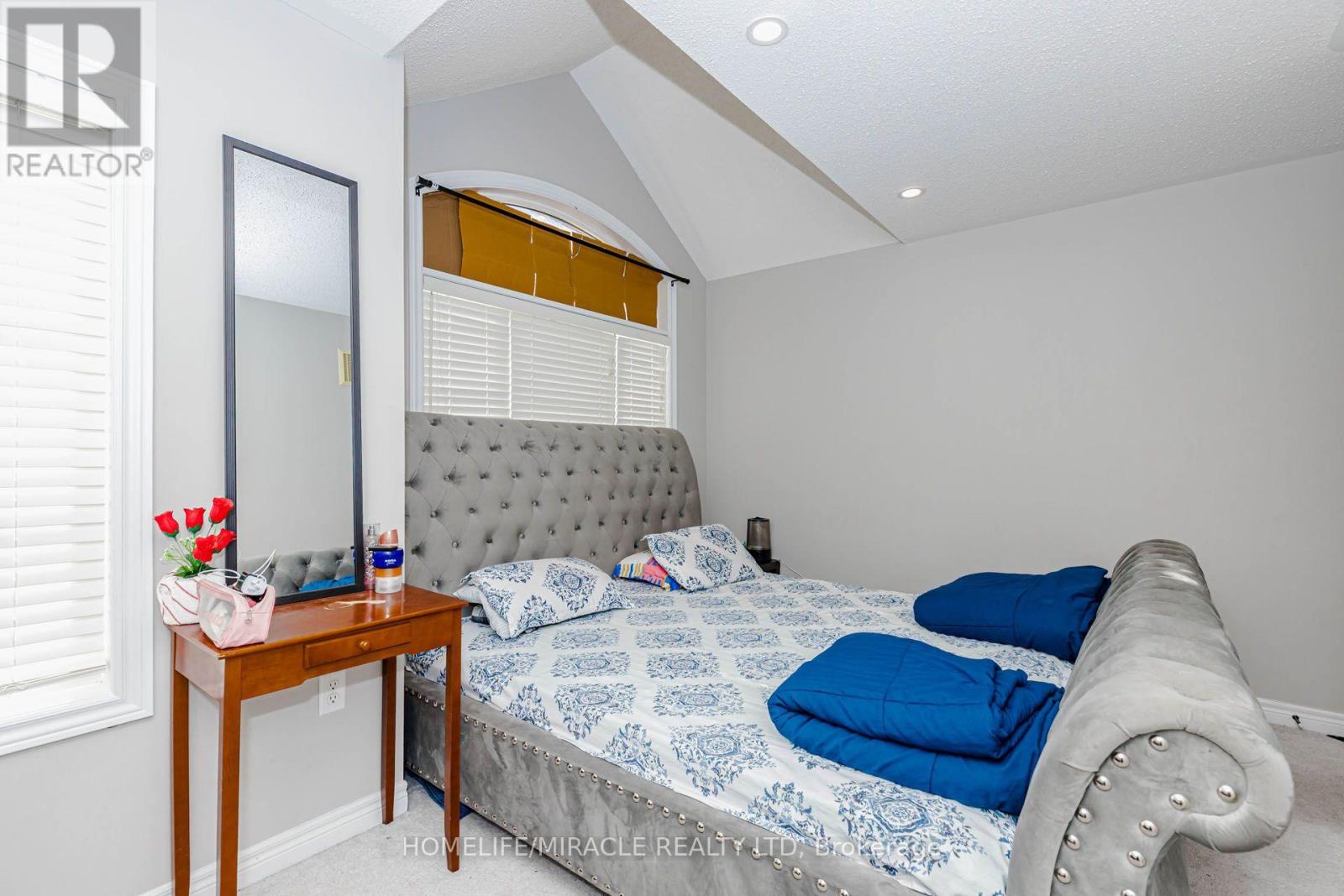 45 Padbury Trail, Brampton, ON photo 40