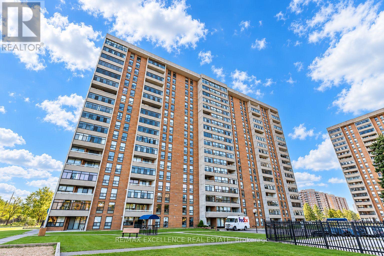 505 - 25 KENSINGTON ROAD, Brampton (Queen Street Corridor)