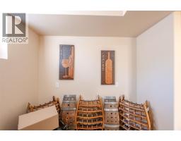 2pc Bathroom - 391 Ridge Road, Penticton, BC V2A8N7 Photo 10