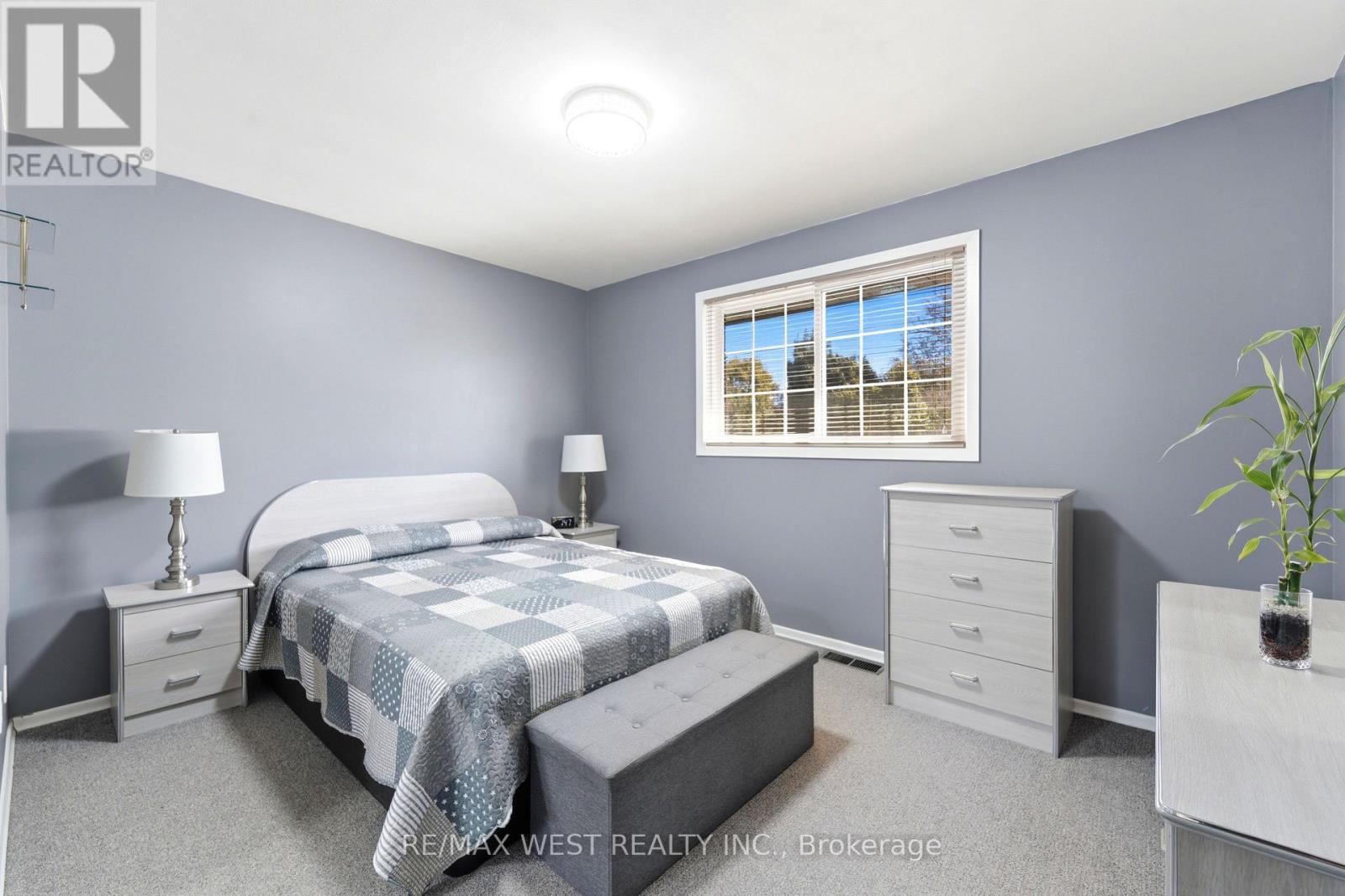 1380 Queen's Boulevard, Kitchener, ON photo 7