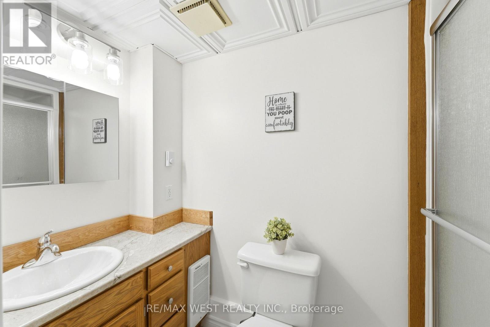 1380 Queen's Boulevard, Kitchener, ON photo 8
