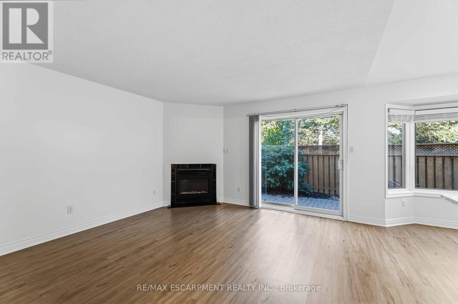 10 - 320 HAMILTON DRIVE, Hamilton (Ancaster) — photo 10