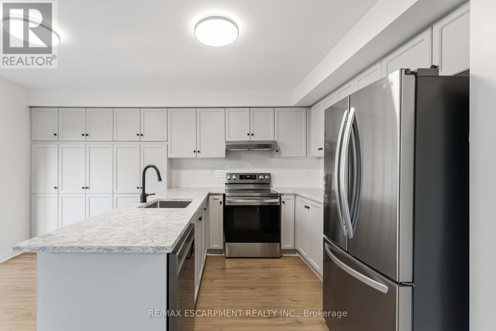 10 - 320 HAMILTON DRIVE, Hamilton (Ancaster) — photo 11