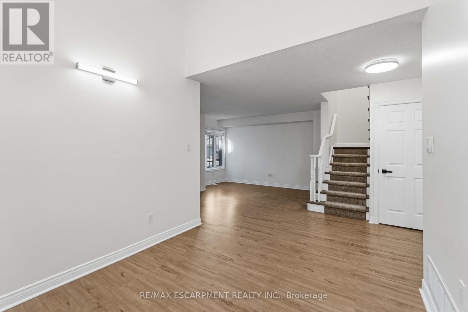 10 - 320 HAMILTON DRIVE, Hamilton (Ancaster) — photo 8