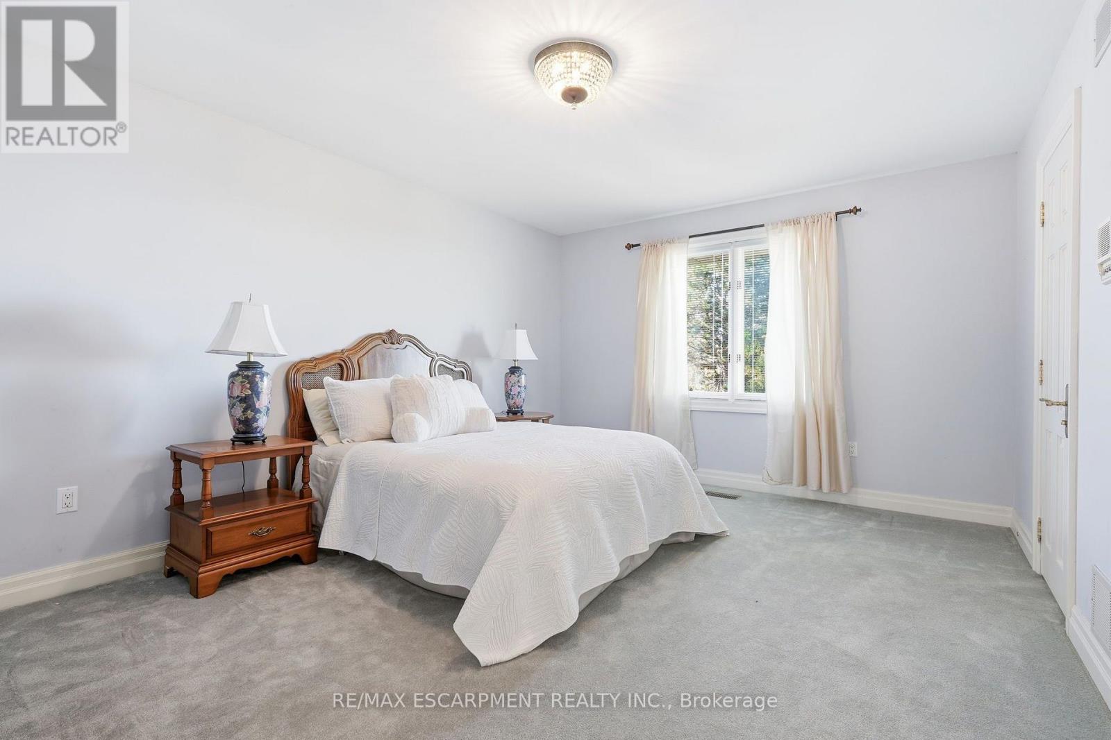 22 BURT Court, Hamilton, ON photo 28