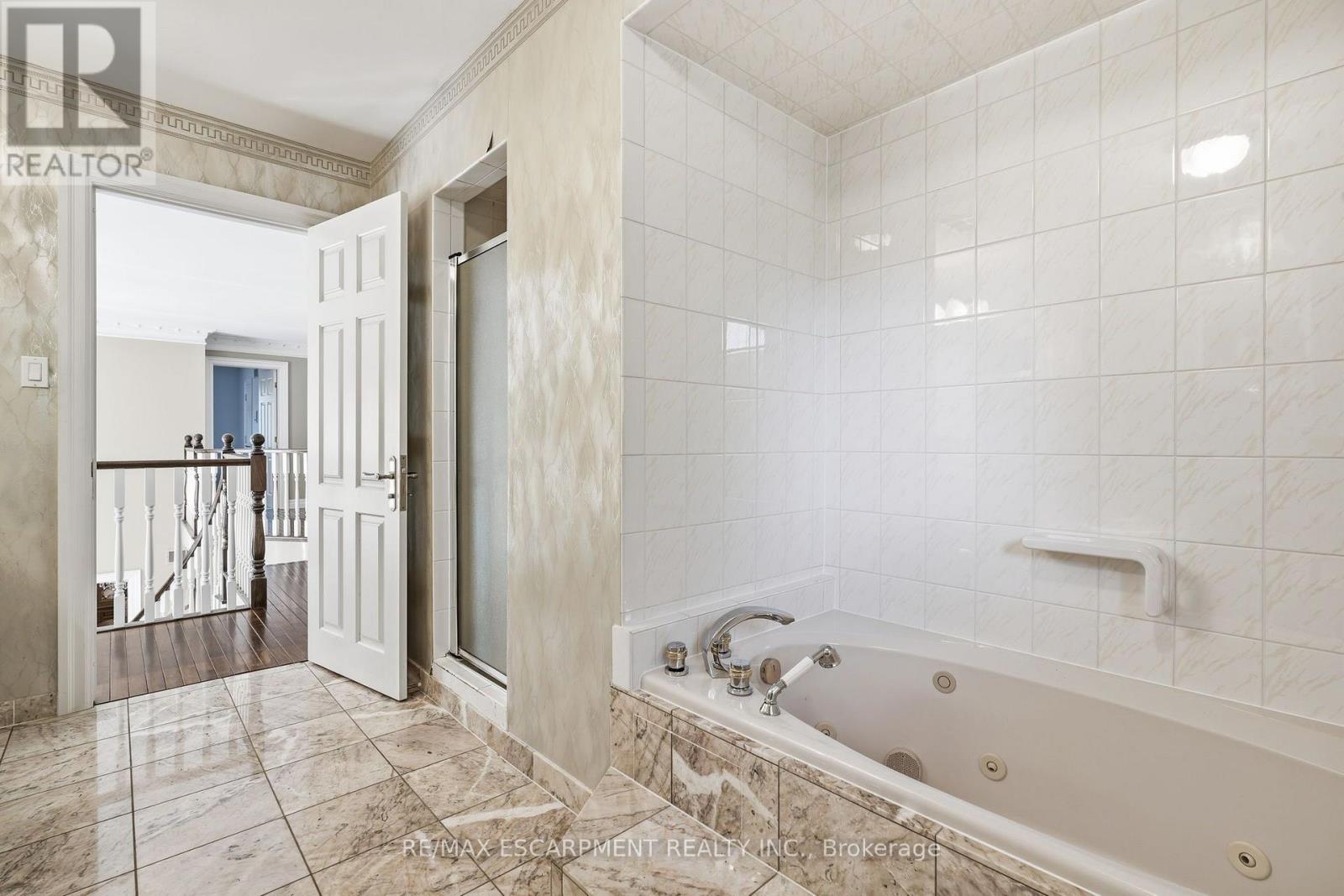 22 BURT Court, Hamilton, ON photo 34