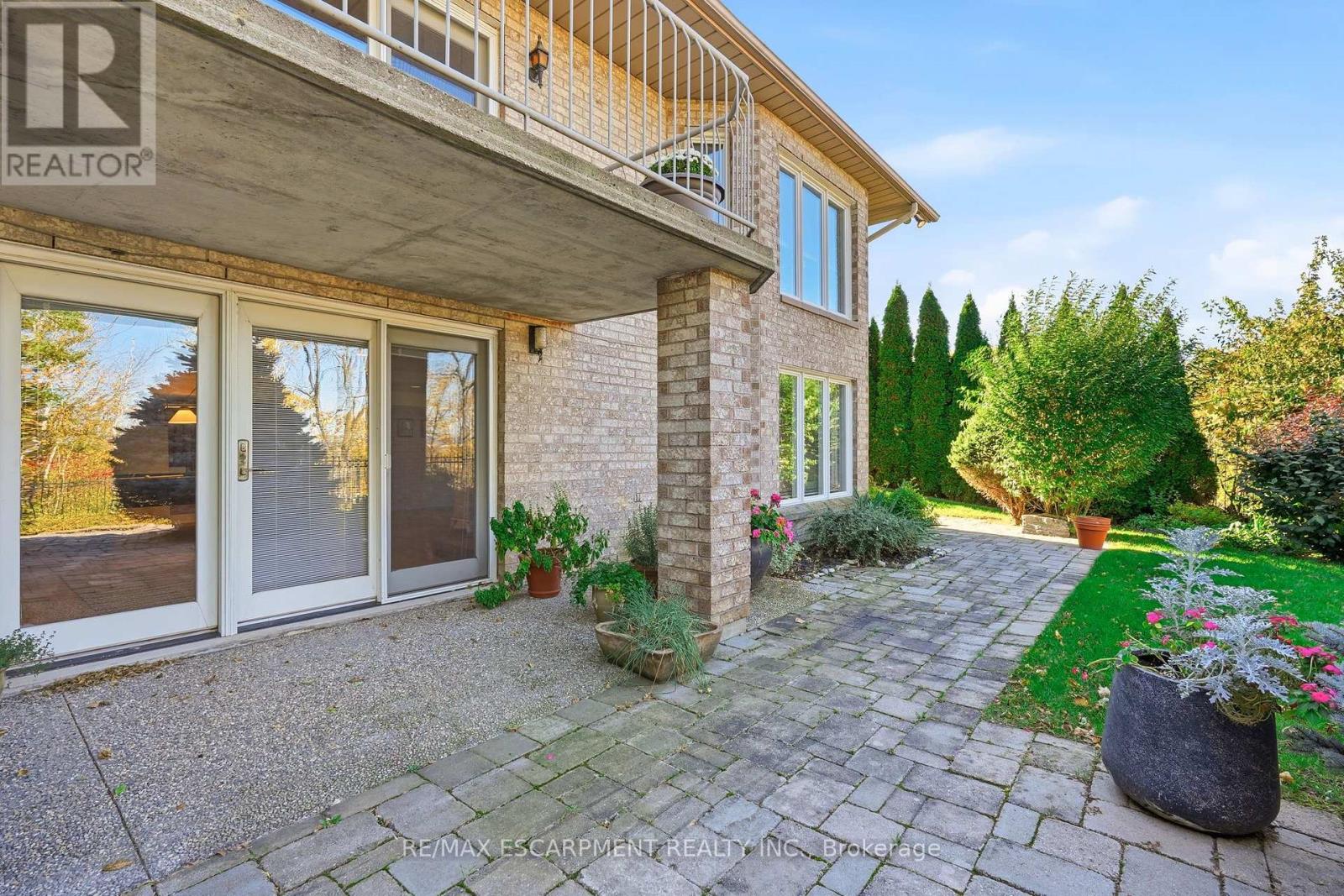 22 BURT Court, Hamilton, ON photo 44