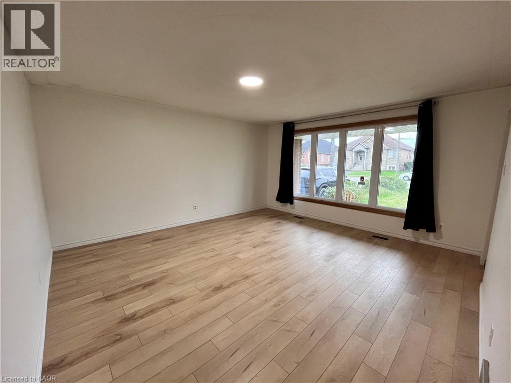 50 LIMERIDGE Road W Unit# Upper, Hamilton — photo 5