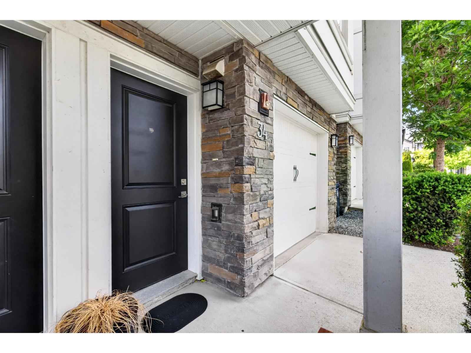 Photo of 34 21150 76A AVENUE 3