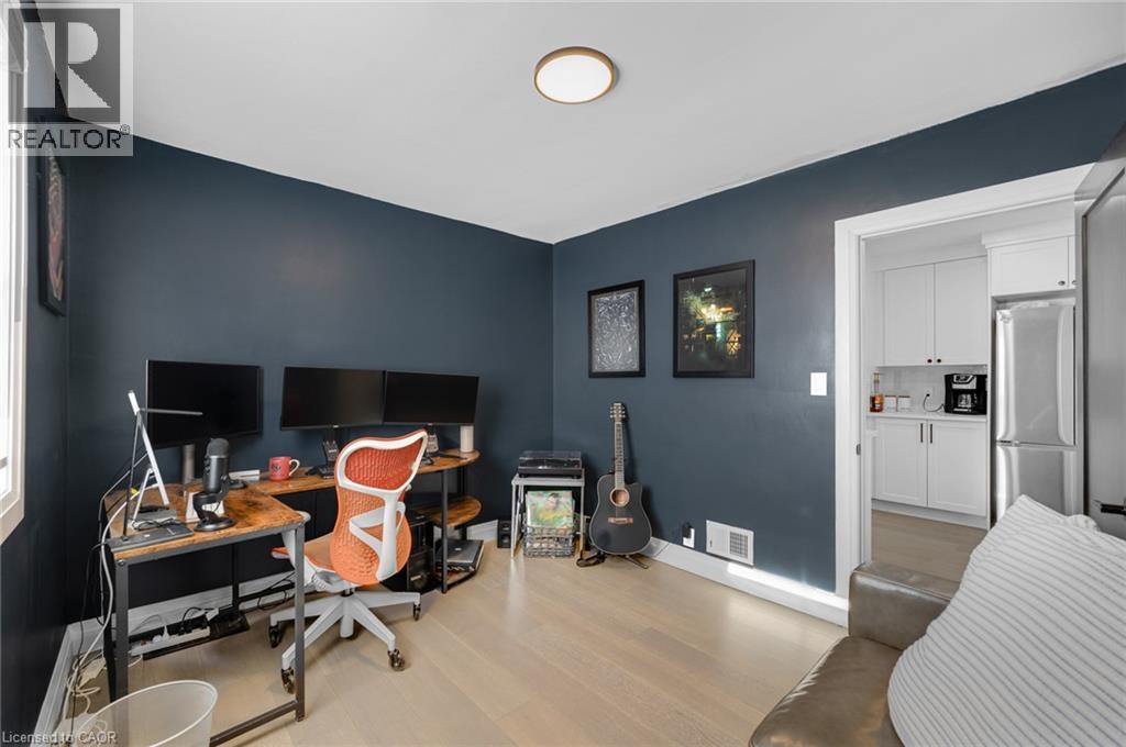33305 RICHMOND Street - 23