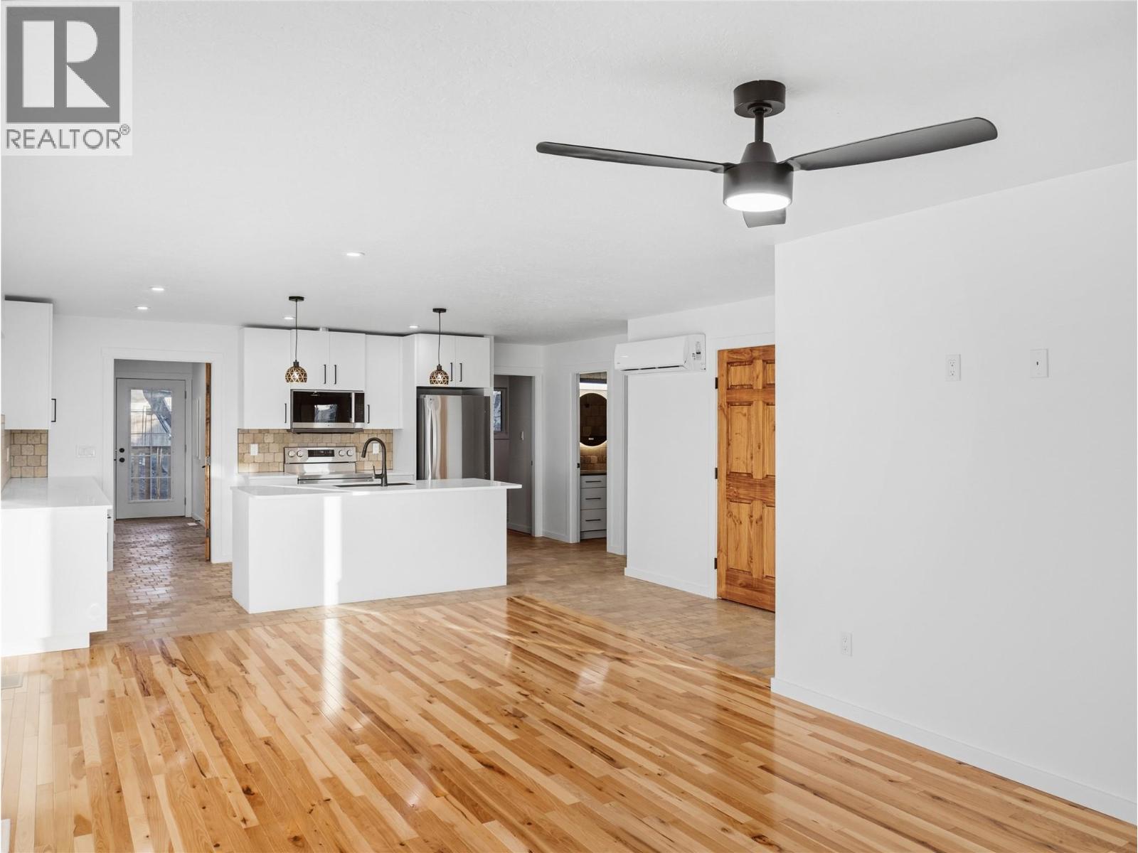 9204 8 Street - 7
