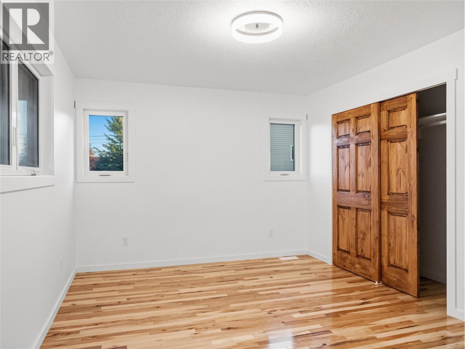 9204 8 Street - 29