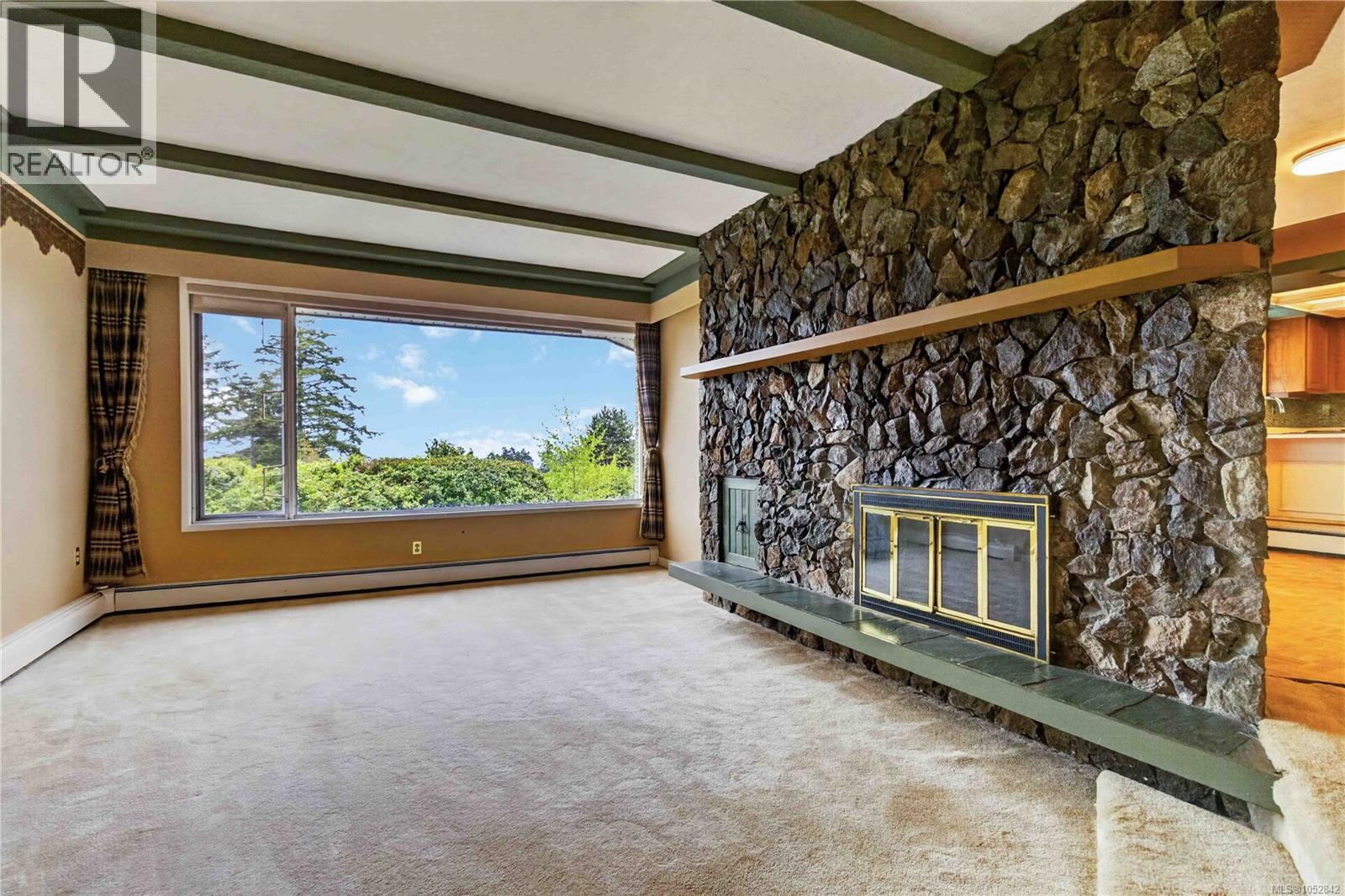  4916 Lochside Drive, Saanich