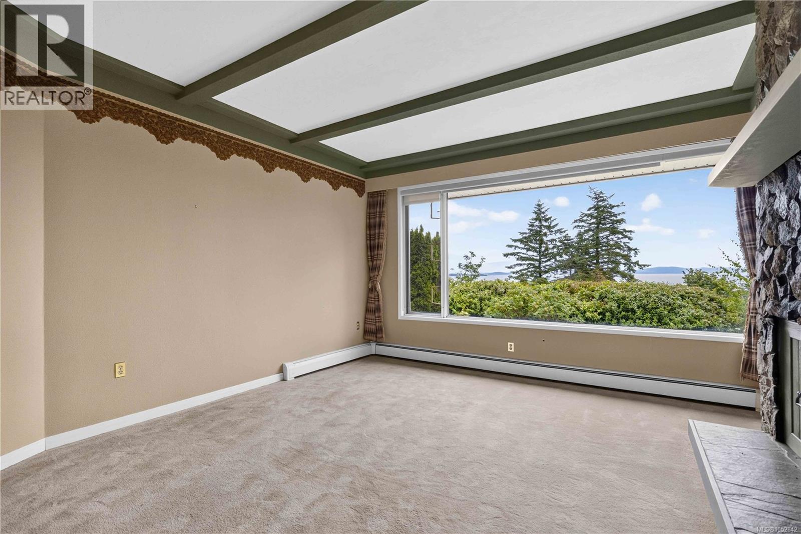  4916 Lochside Drive, Saanich