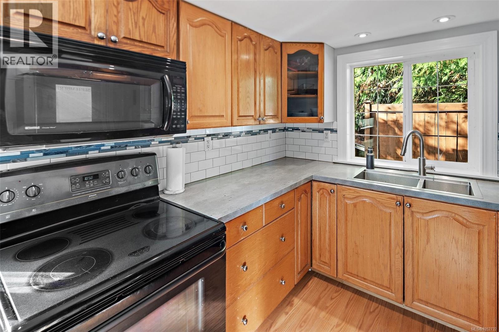 1404 Fairfield Rd - 10