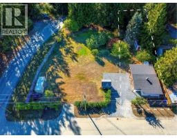 1404 Fairfield Rd, Cobble Hill, BC V8H0H7 Photo 32