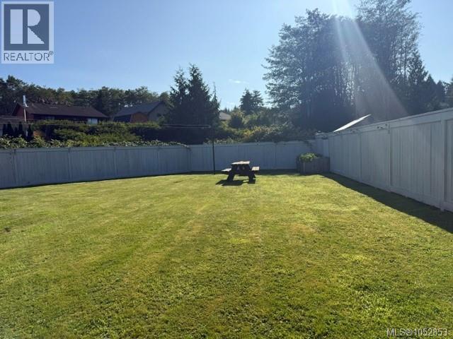 7530 Cadwallader Cres - 5