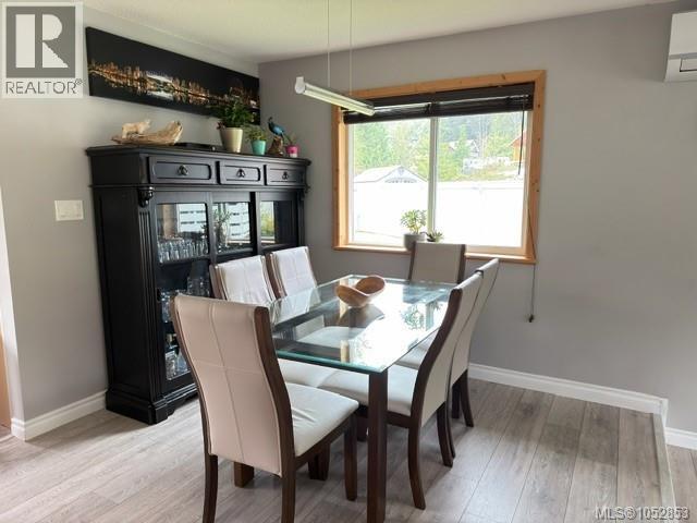7530 Cadwallader Cres - 12