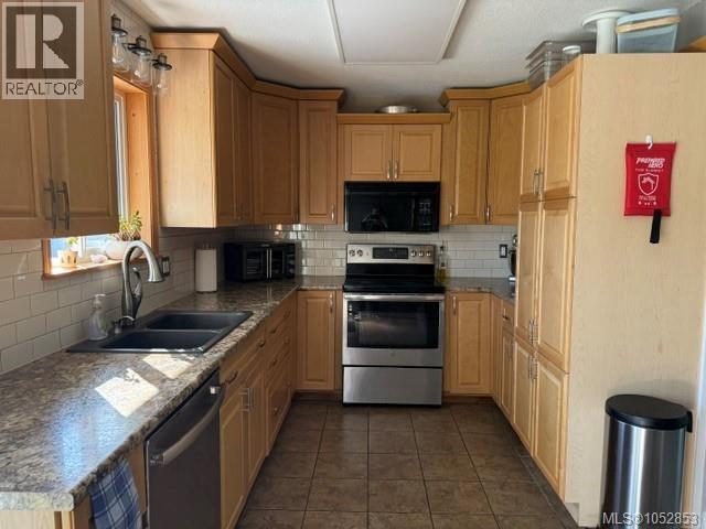 7530 Cadwallader Cres - 14