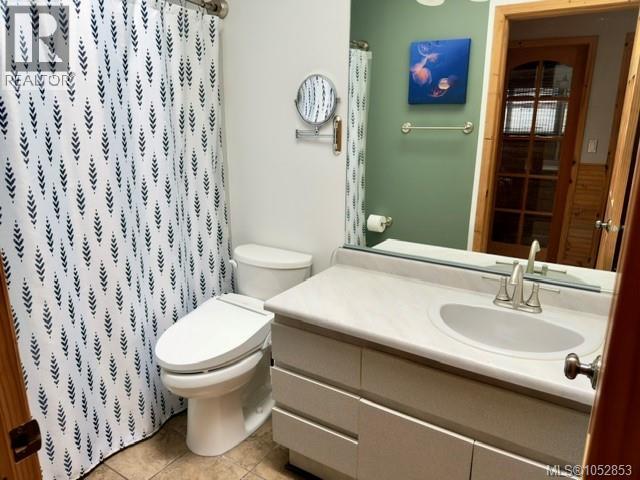 7530 Cadwallader Cres - 18