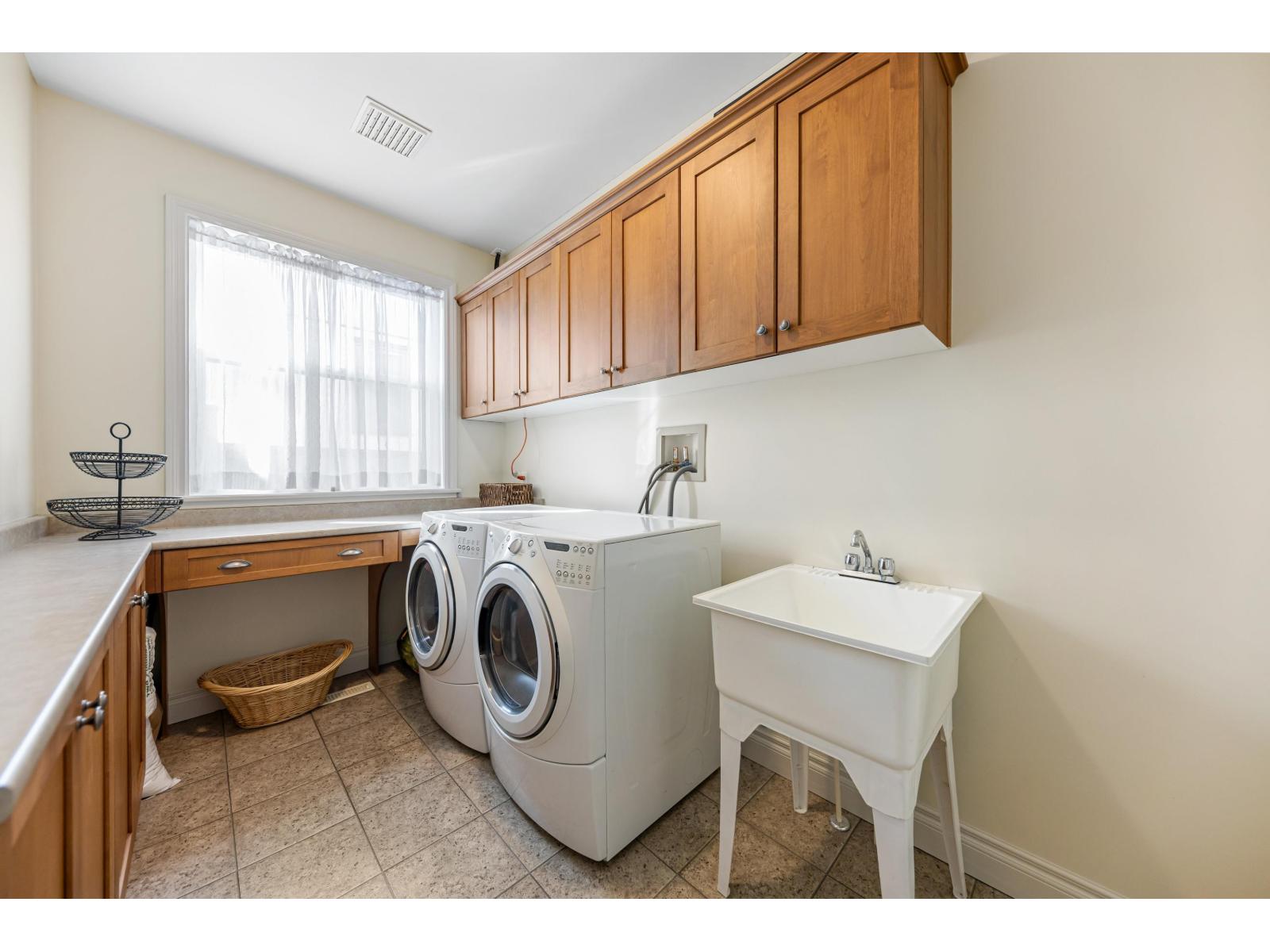 13785 MARINE DRIVE, White Rock - Image 1